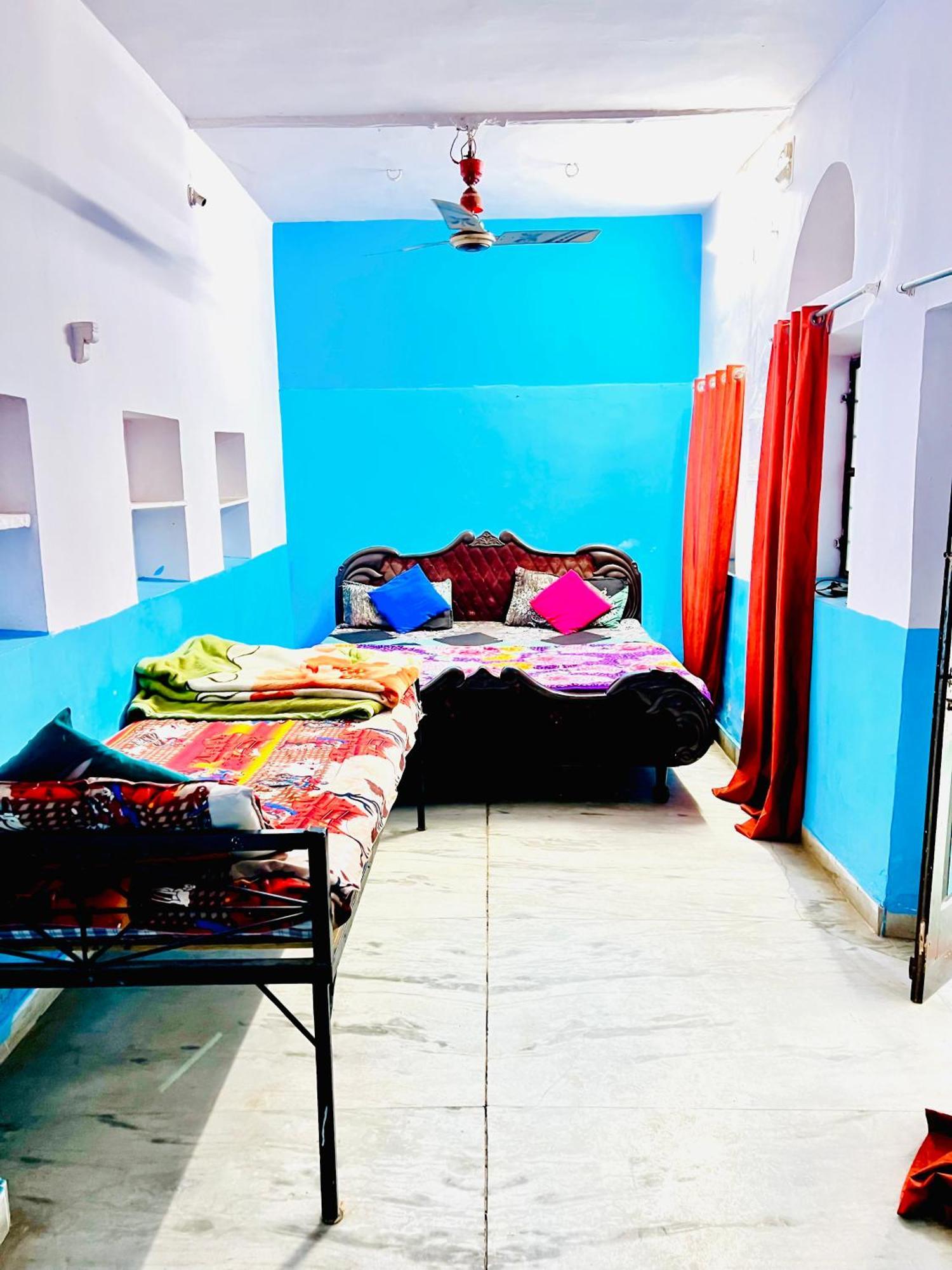 Hotel Poonam Pushkar Exterior photo